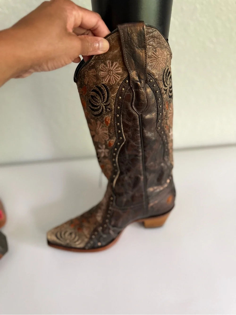 Corral Metallic Brown Floral Embroidered Western Boots